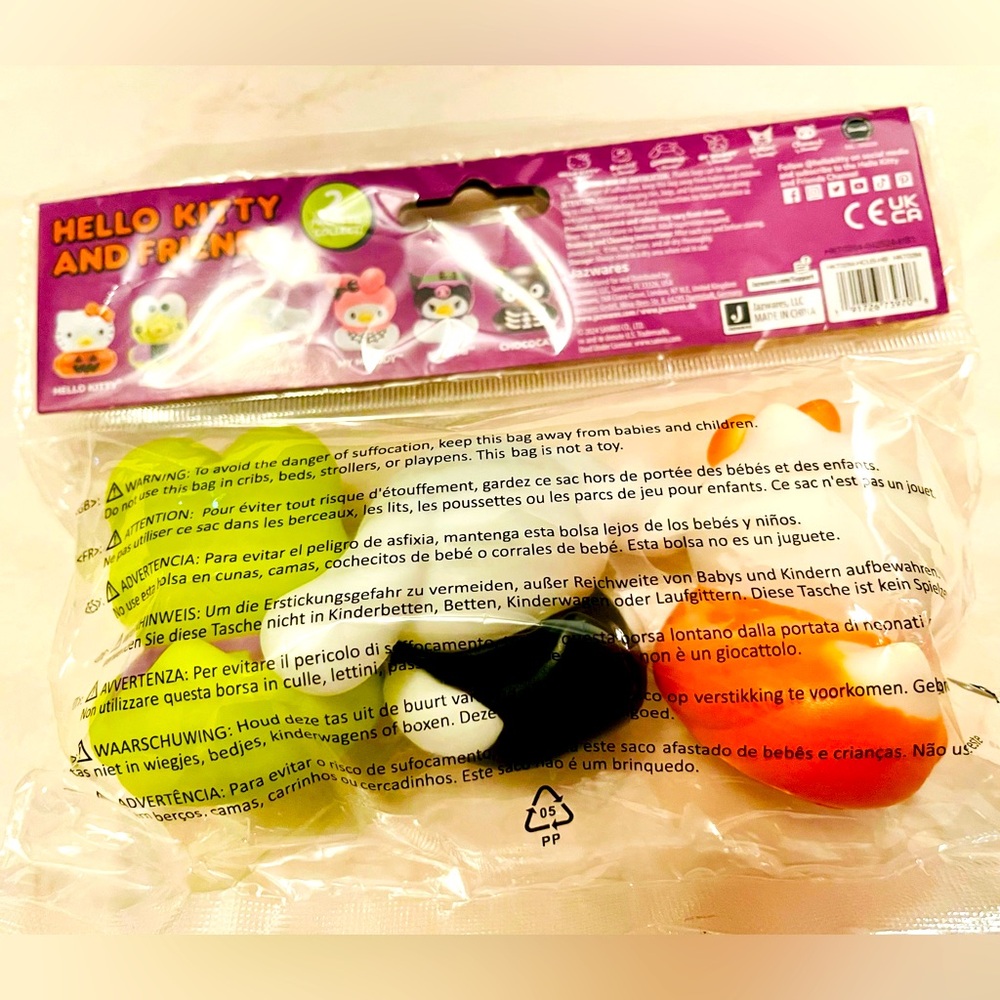 Hello Kitty 🧡 Halloween Duckz Limited Edition 2024, Sanrio - Picture 3 of 6